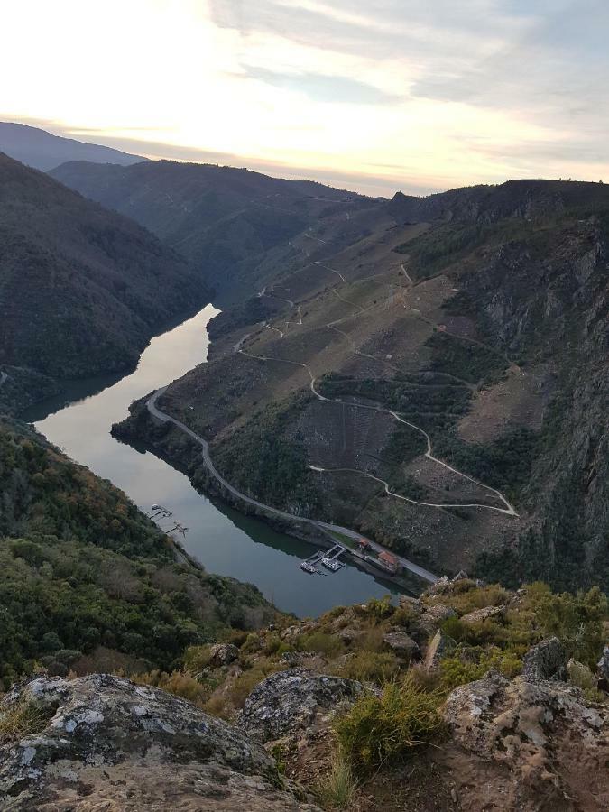 فيلا A Brava Sas de Penelas المظهر الخارجي الصورة